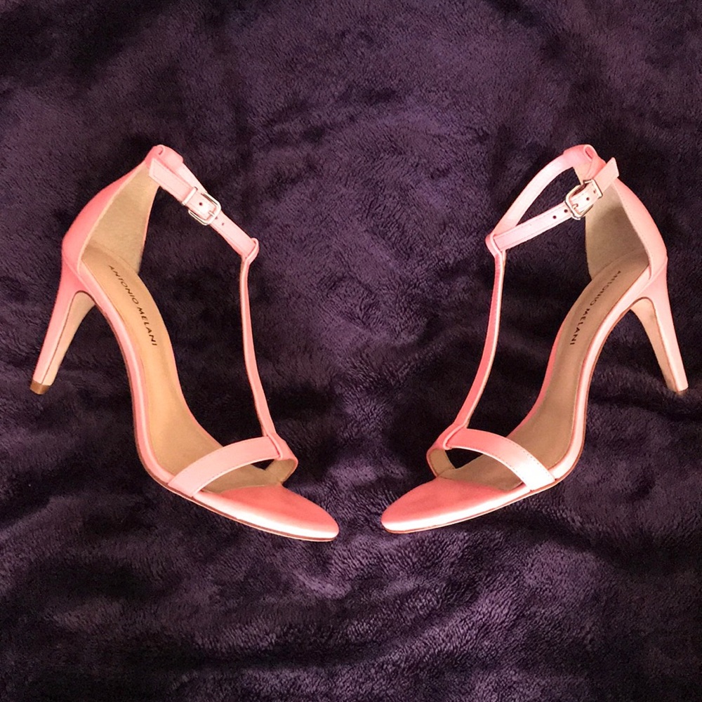 T-strap heeled sandals